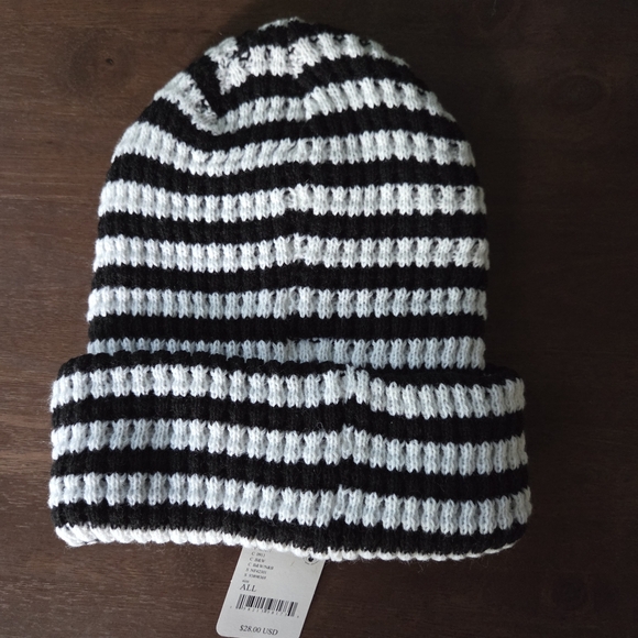NWT Free People Movement Black White Stripe It Up Cool Down Beanie - Picture 4 of 7